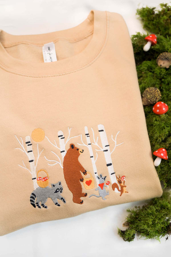 Mushroom Picking Embroidered Sweatshirt - CARAMEL